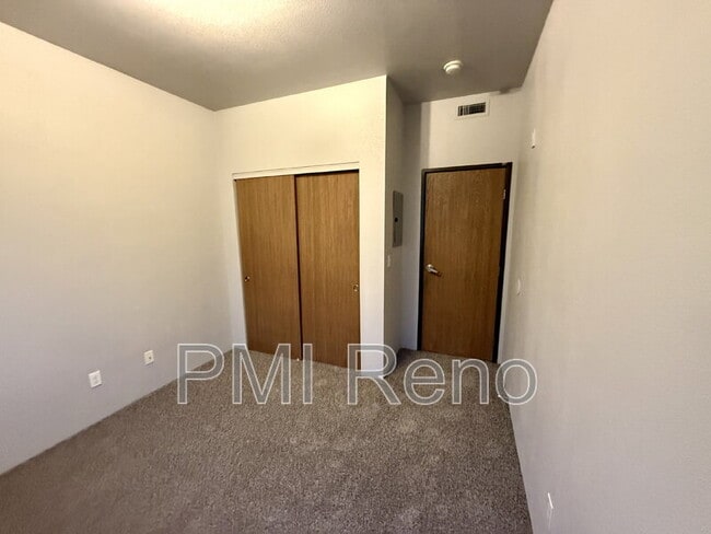 Building Photo - 1600 I St