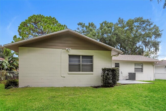 Building Photo - 1552 Foxridge Run SW