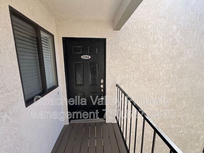Building Photo - 78650 Ave 42