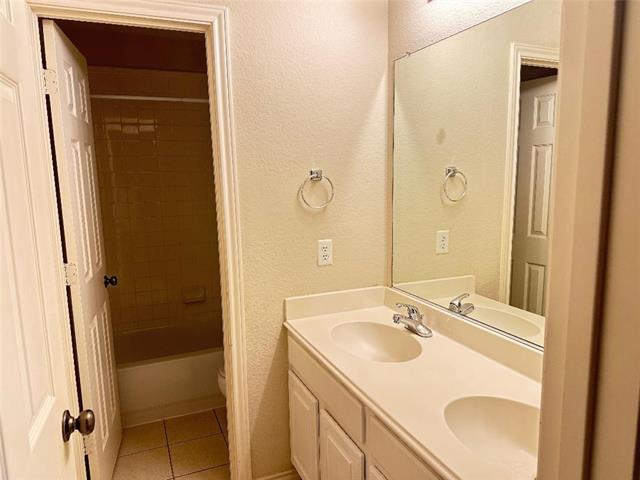 Building Photo - 4204 Talbot Ln
