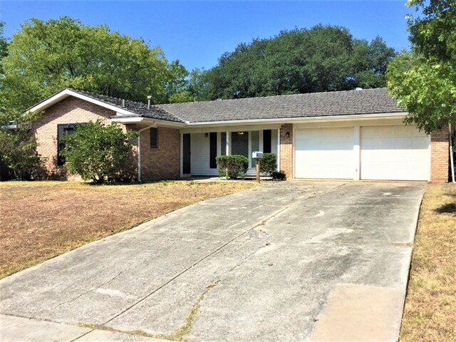 Building Photo - 111 Munden Dr