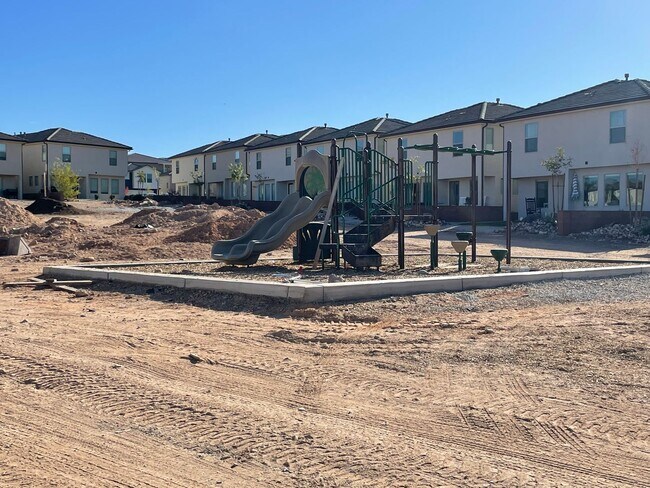 Building Photo - 3168 E Sky Rim Wy