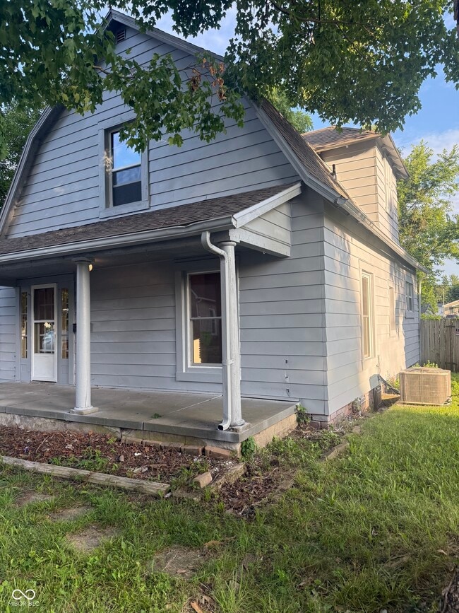 Building Photo - 803 Milligan St