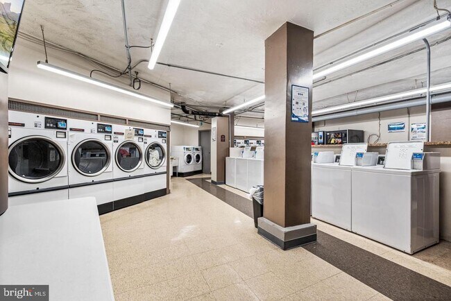 Building Photo - 2601 Pennsylvania Ave