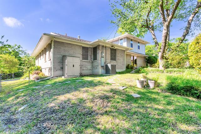 Building Photo - 11140 Lanewood Cir
