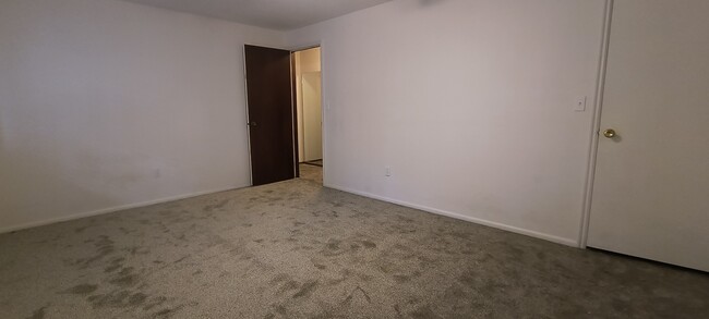 Building Photo - 2141 Buckboard Dr