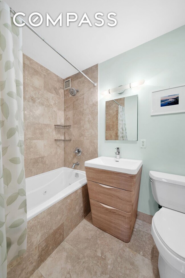 Building Photo - 316 2nd St