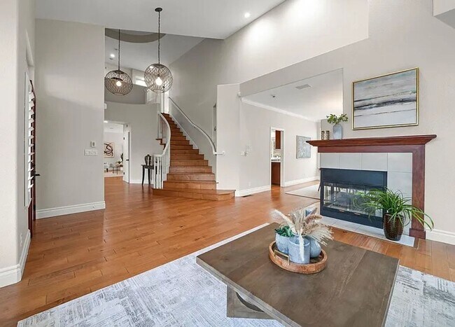 Building Photo - Luxury, comfort, and breathtaking surroundings in Stunning Clayton home!