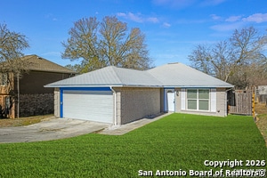 Building Photo - 3325 Cliffside Dr