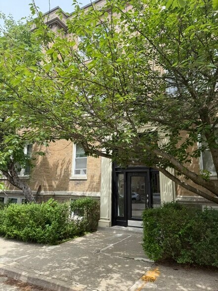 Building Photo - 231 Freeman St