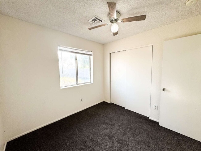 Building Photo - "Spacious 4-Bedroom Home in Yuma with 2 Full Baths!"