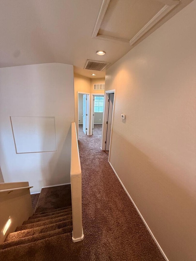 Building Photo - 8462 E Pampa Ave