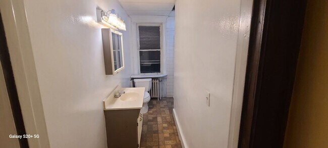 Building Photo - 119 S 14th St