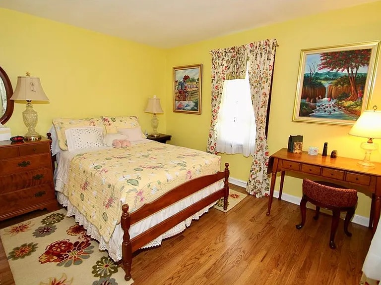 Building Photo - 1771 E 234th St