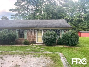 Building Photo - 3421 Bertha Ln