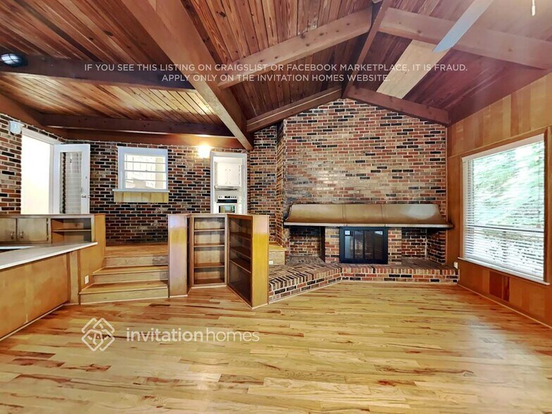 Building Photo - 3934 Ensign Ct