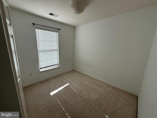 Building Photo - 7088 Maiden Point Pl