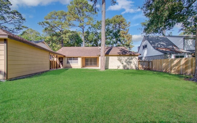 Building Photo - 4903 Charade Dr