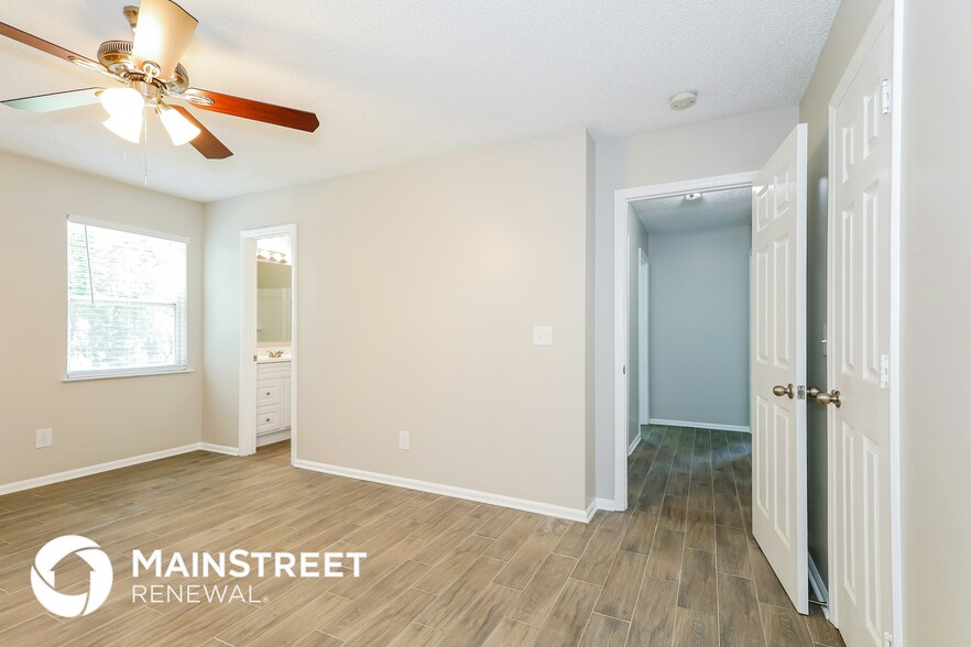 Building Photo - 6061 Acadian Woods Dr