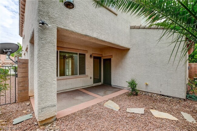 Building Photo - 10474 Howling Coyote Ave