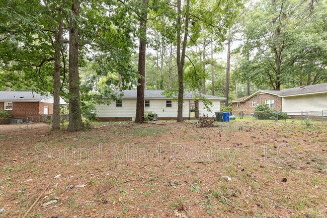 Building Photo - 1311 Dogwood Ln NW