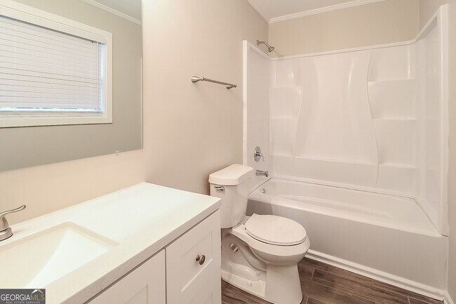 Building Photo - 2626 Del Ridge Dr