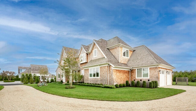 Building Photo - 30 Rosko Ln