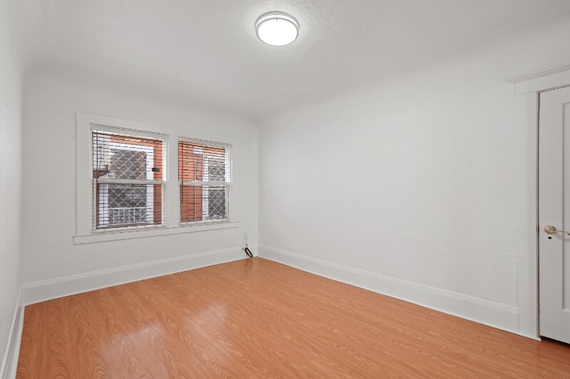 Building Photo - 2025 12th St