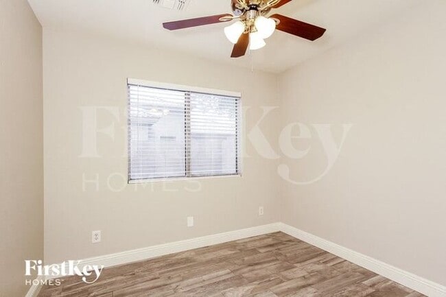 Building Photo - 9331 W Irma Ln