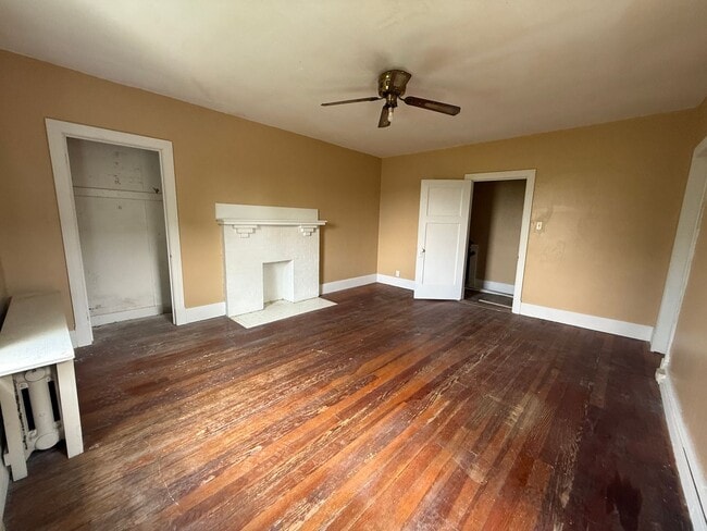 Building Photo - 425 Richwood Ave