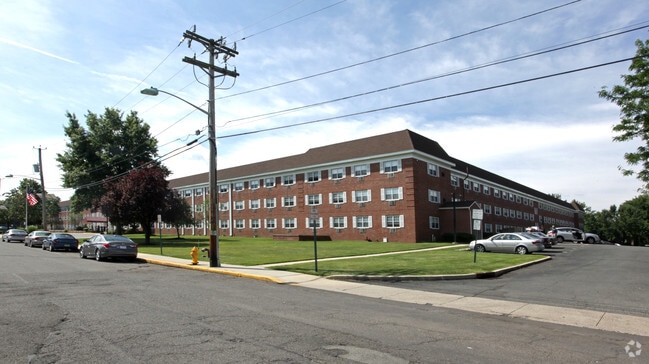 Primary Photo - Ehrhardt Gardens
