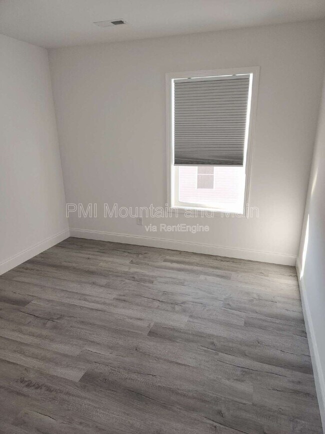 Building Photo - 177 Quinn Hill Ln