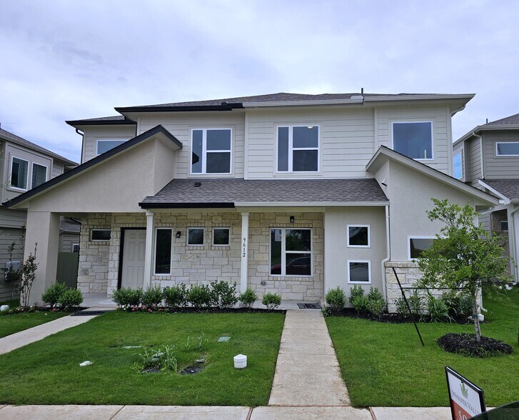 Primary Photo - 9612 Whisper Willow Blvd