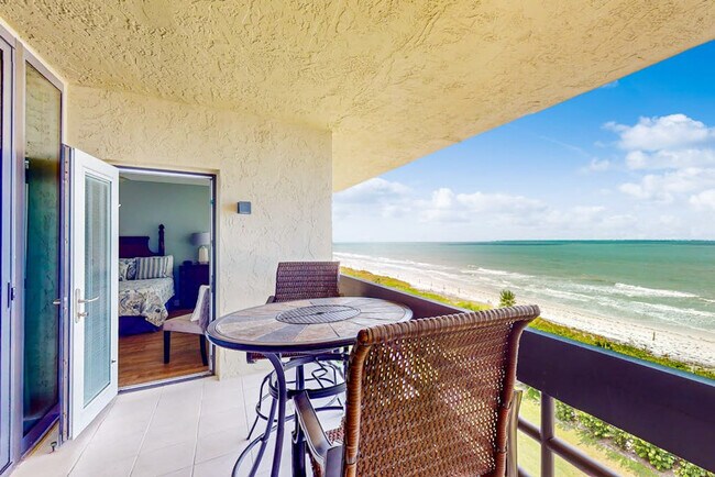 Building Photo - 1145 Gulf of Mexico Dr