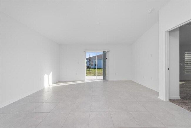 Building Photo - 338 Rustic Rail Dr