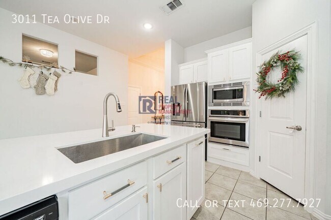 Building Photo - 3011 Tea Olive Dr