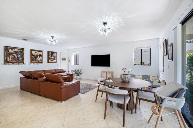 Building Photo - 7726 SW 193rd Ln