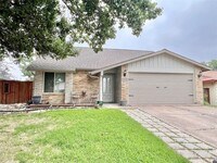 Building Photo - 2313 Placid Dr