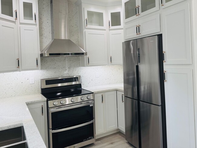 Building Photo - BRAND NEW 1 bedroom, 1 bath in Eaglemont