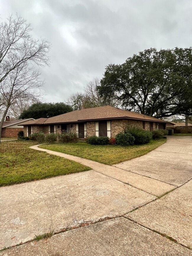Building Photo - Rental Property in Bossier City