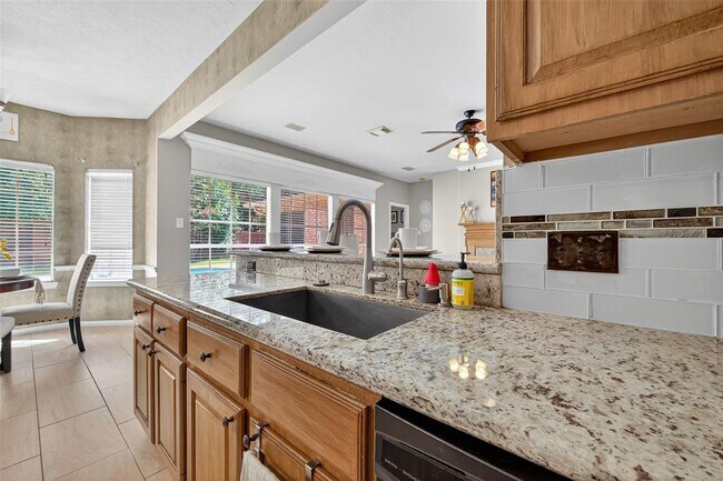 Building Photo - 6415 Adobe Trails Dr