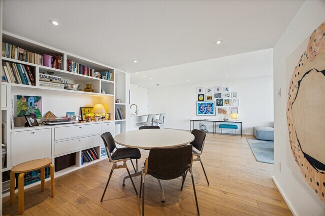 Building Photo - 3614 Montrose Blvd