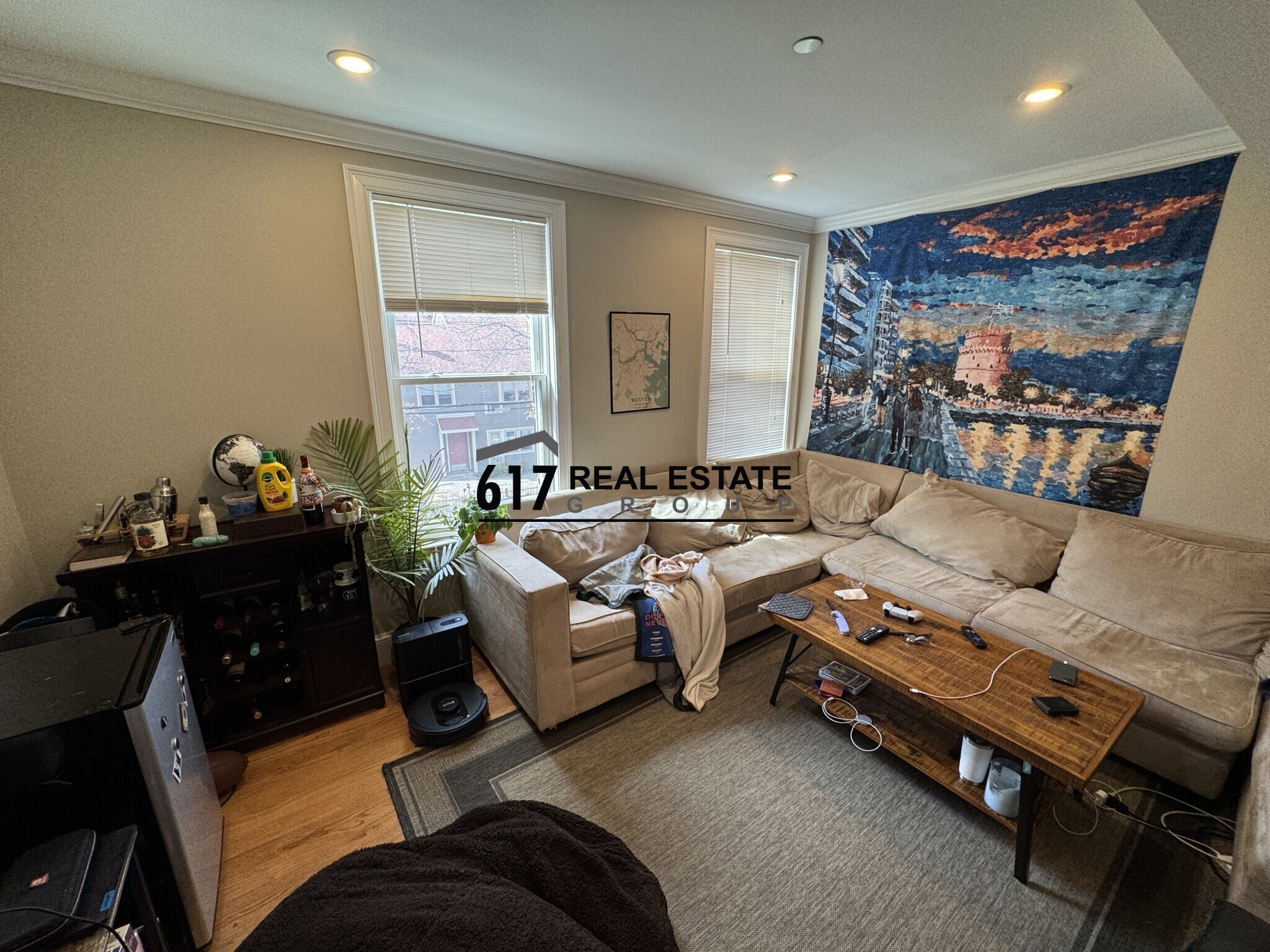 Building Photo - 183 River St