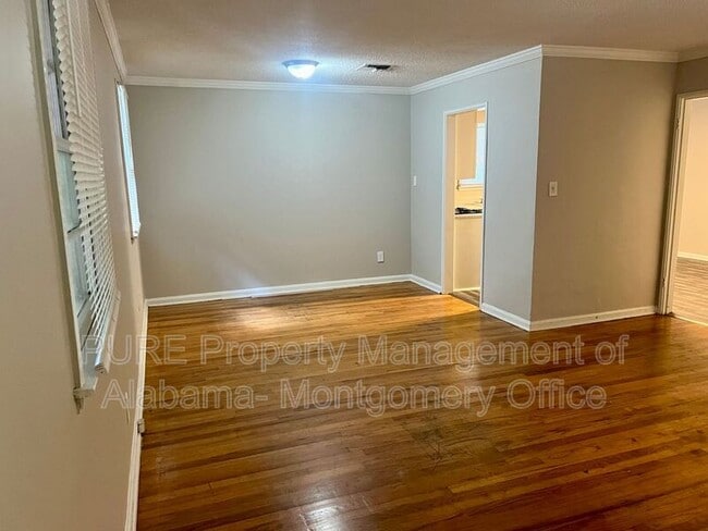 Building Photo - 340 Sumerset Dr