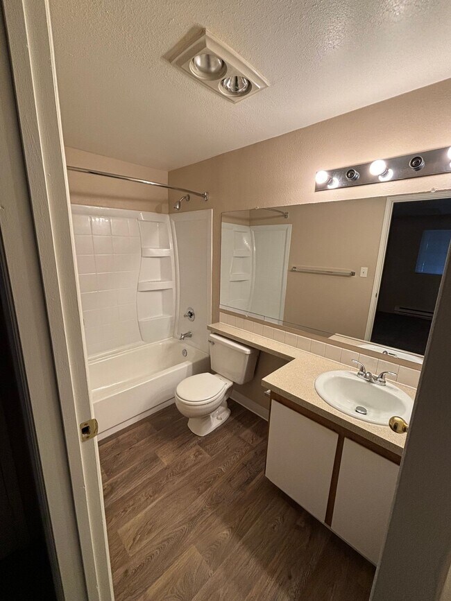 Floorplan - Overlook Pointe Apartments