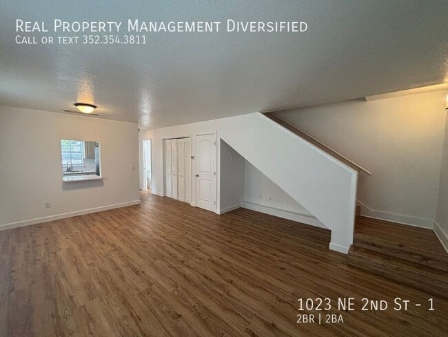 Building Photo - 1023 NE 2nd St