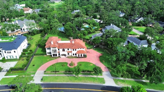 Building Photo - 11103 Memorial Dr