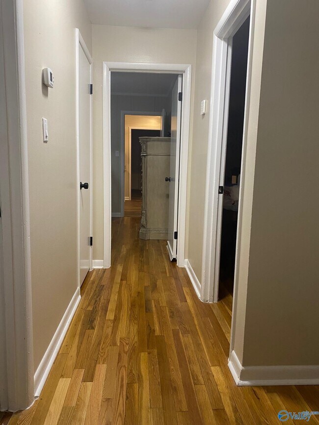 Building Photo - 2201 Shady Ln Dr NW