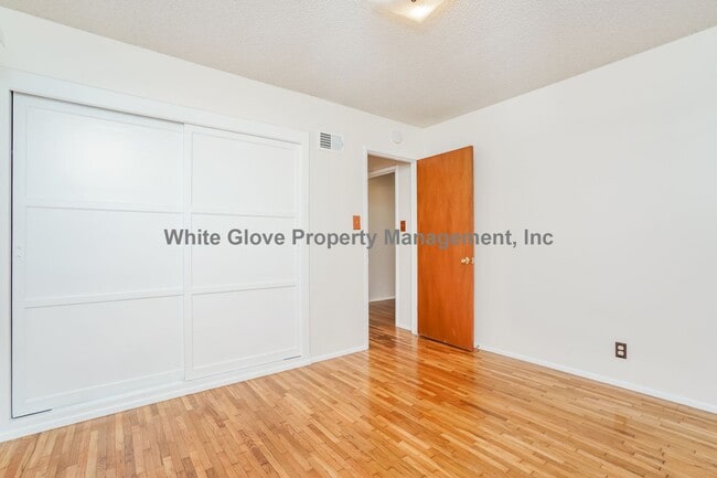 Building Photo - 2 Bedroom Torrance Home