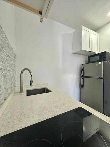 Building Photo - 415 75th St